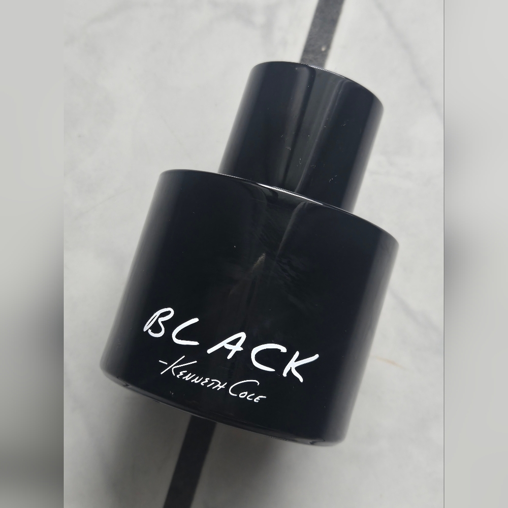 Kenneth Cole Black Eau de Parfum